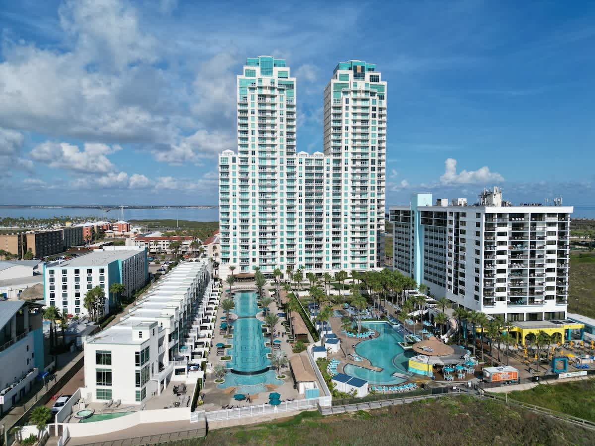 Luxury 17th Floor Beachfront * Stunning Views