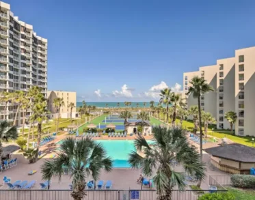 Luxury Stays on South Padre Island Offering Expansive Pool Areas